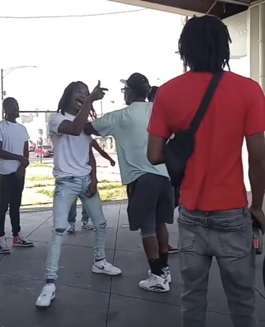 Heavy Police Presence Reported Near 63rd & Ashland Avenue on Chicago’s South Side 🎥