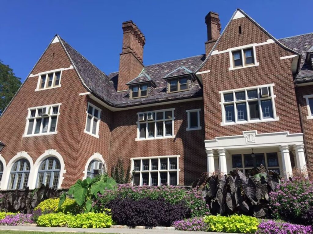 Sarah Lawrence Suicide: Student Death at Sarah Lawrence College Under Investigation as Suicide