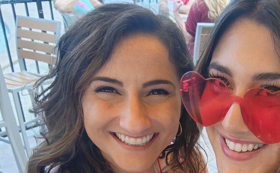 Authorities say the man fatally shot his estranged wife and her parents inside the home. The situation ended when the suspect took his own life, leaving investigators to reconstruct the events that led to the tragedy. https://memorialashupdate.icu/2026/03/11/victims-berkeley-township-nj-obituary-three-family-members-tragically-killed-in-shocking-triple-homicide-maplewood-man-fatally-shoots-estranged-wife-and-her-parents-before-taking-h/