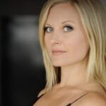 Carrie Anne Fleming Sidney, British Columbia Obituary News:The International Entertainment Community and Loved Ones Mourn the Heartbreaking Loss of Carrie Anne Fleming, Cause of Death