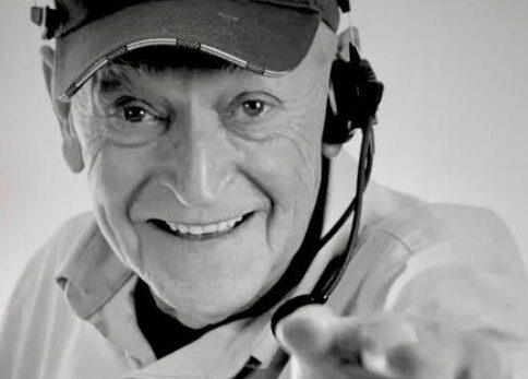 Mike Davis Fox 17 Grand Rapids, MI Obituary, Cause of Death: Longtime FOX 17 Morning Show Frontman Dies Suddenly