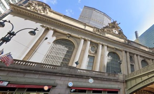 Grand Central Terminal, Manhattan Fatal Shooting: Two Injured, Suspect Dead After Stabbing and Police Shooting at Grand Central Terminal